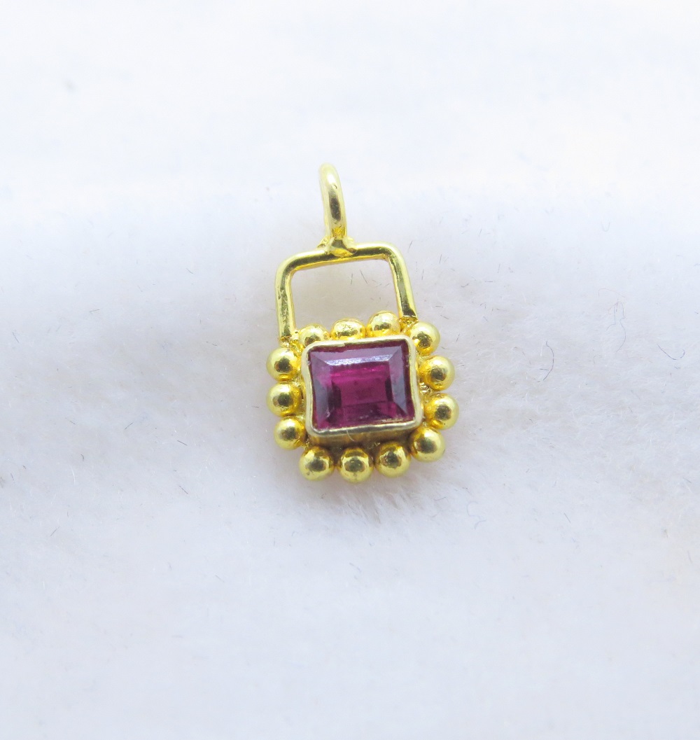 https://www.bigindia.com/storage//uploads/products/1648785728.JPG