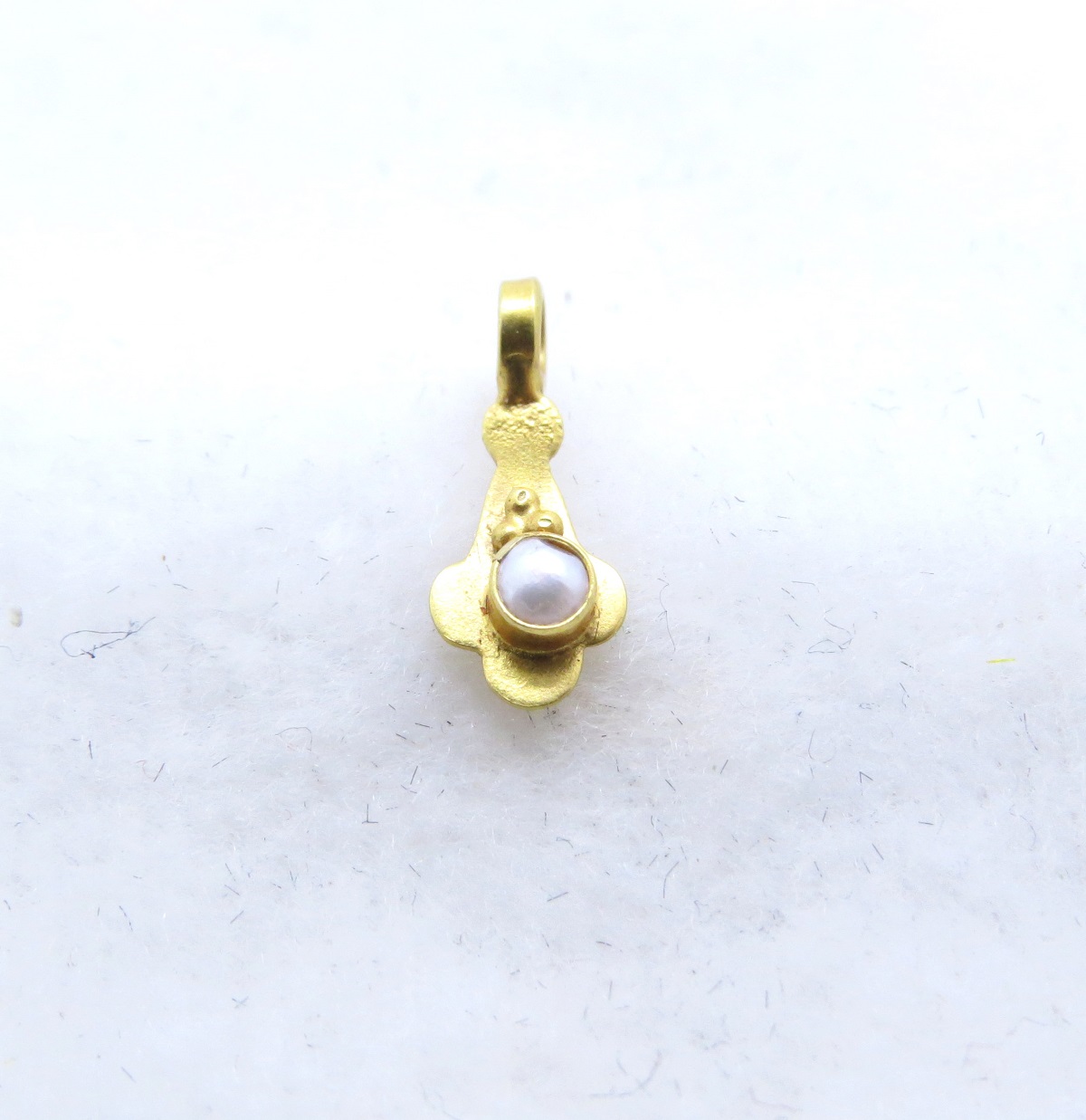 https://www.bigindia.com/storage//uploads/products/1648786608.JPG