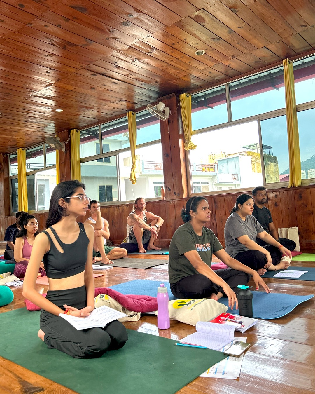 500-hour-yoga-teacher-training-in-rishikesh