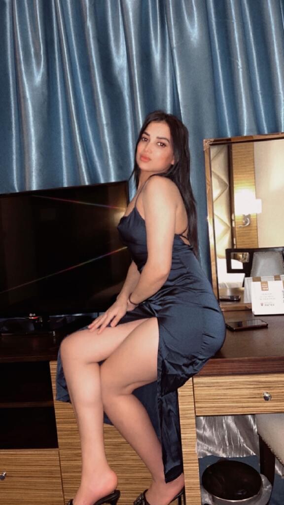 9873322352 Call Girls In Karol Bagh 