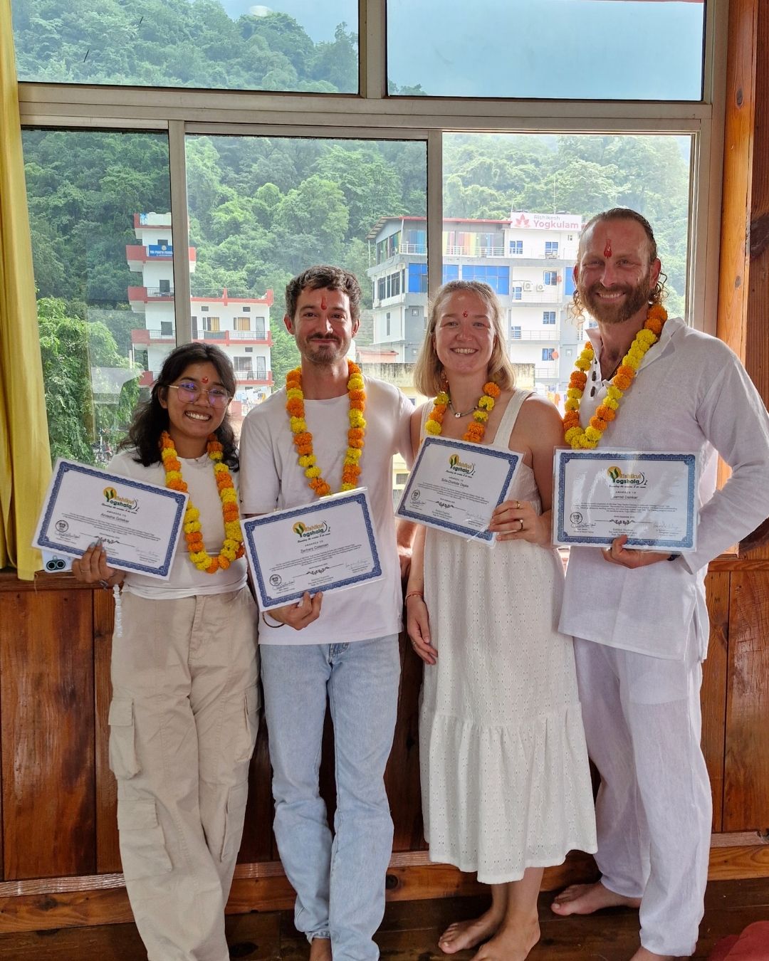200-hour-yoga-teacher-training-in-rishikesh